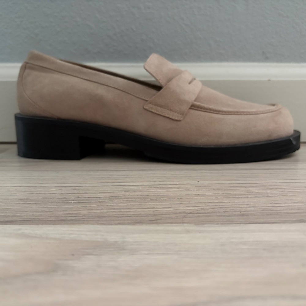 Stuart Weitzman Palmer Beige Suede Penny Loafers Lug Sole Shoes Womens - Picture 6 of 16